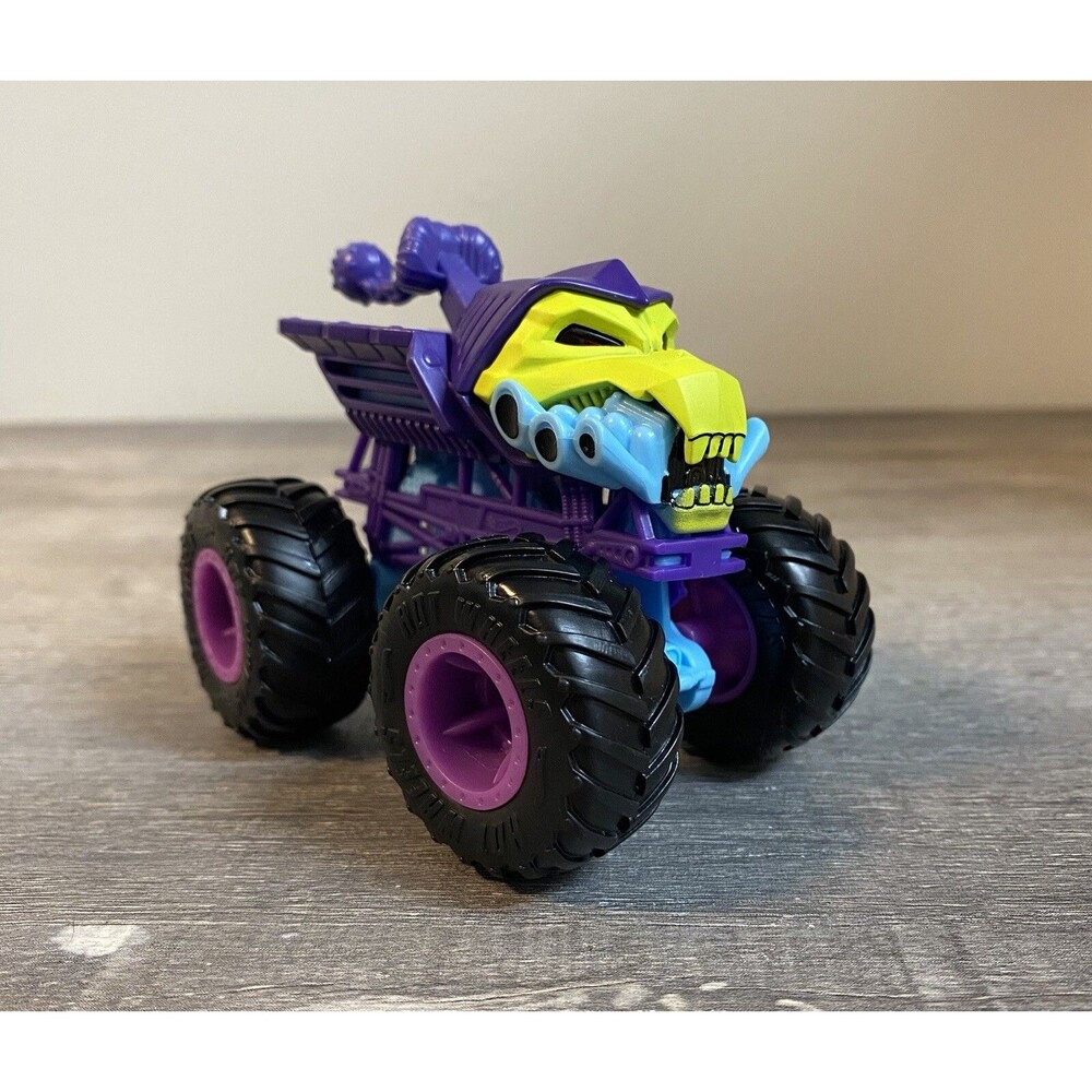 Hot Wheels 2022 M.O.T.U. Skeletor Die cast Monster Truck